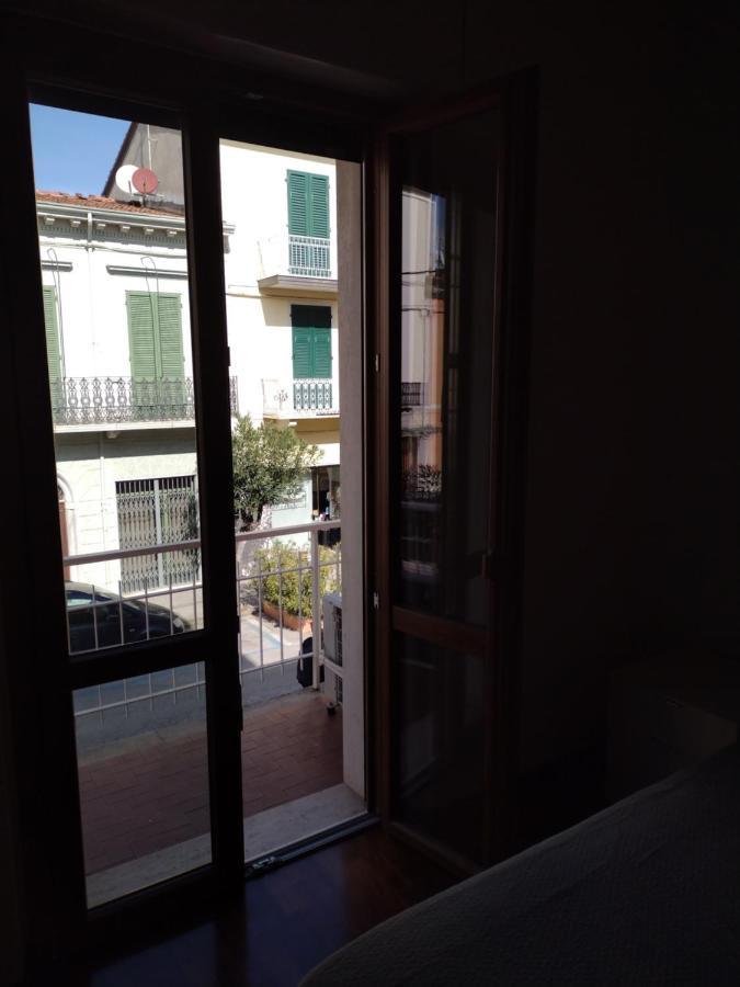 Mazzini Affittacamere Viareggio Exterior photo